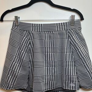 Black & White Plaid Women’s Skort and bra set